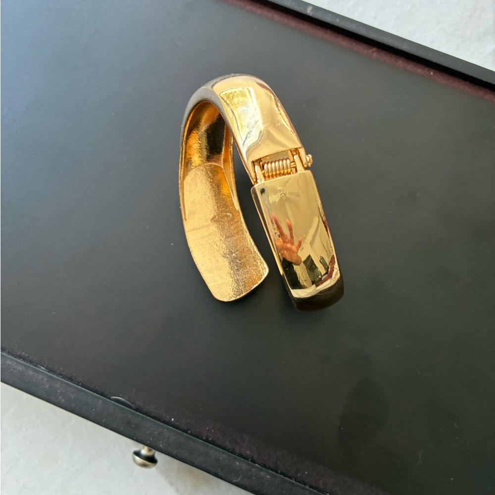 Natasha Denona Gold Cuff Bracelet - Picture 5 of 9